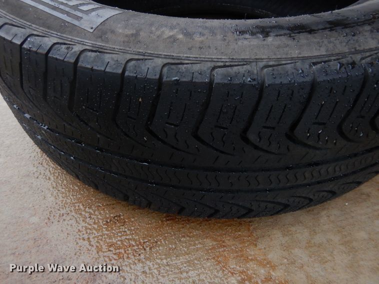 image for item GE9062 Tires and wheels