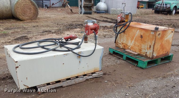 image for item GE9065 (2) fuel tanks