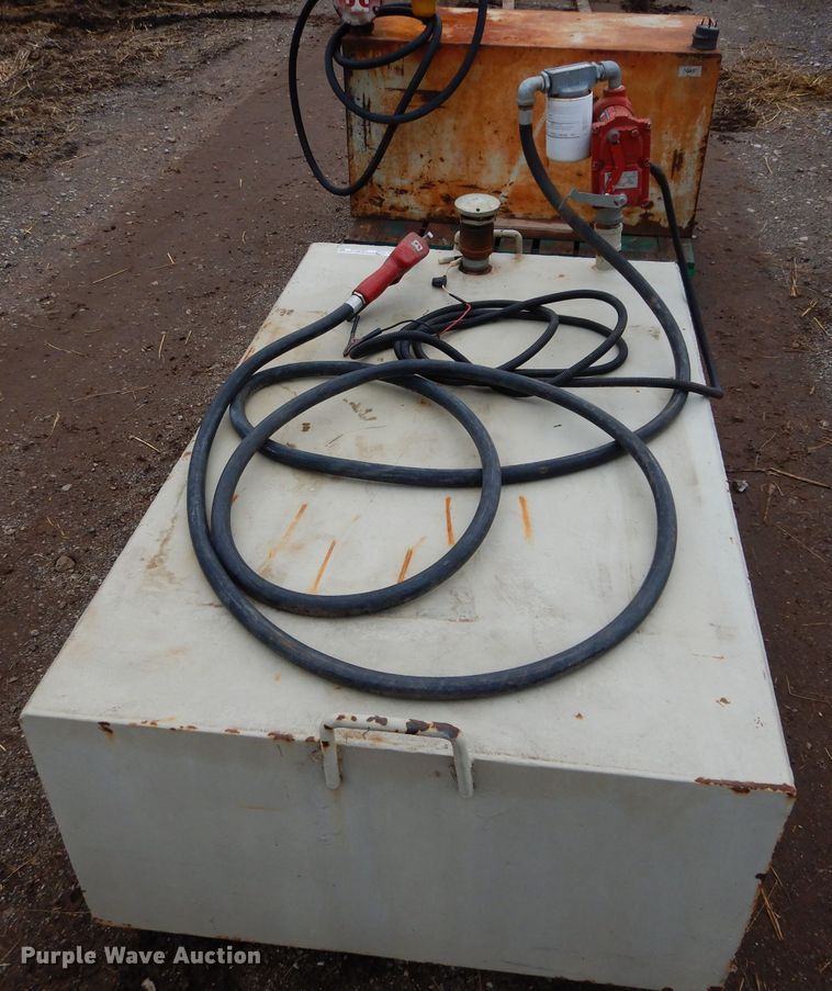 image for item GE9065 (2) fuel tanks