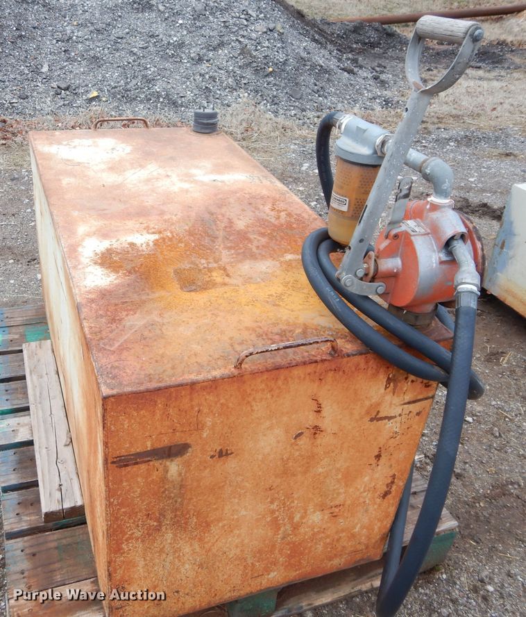 image for item GE9065 (2) fuel tanks