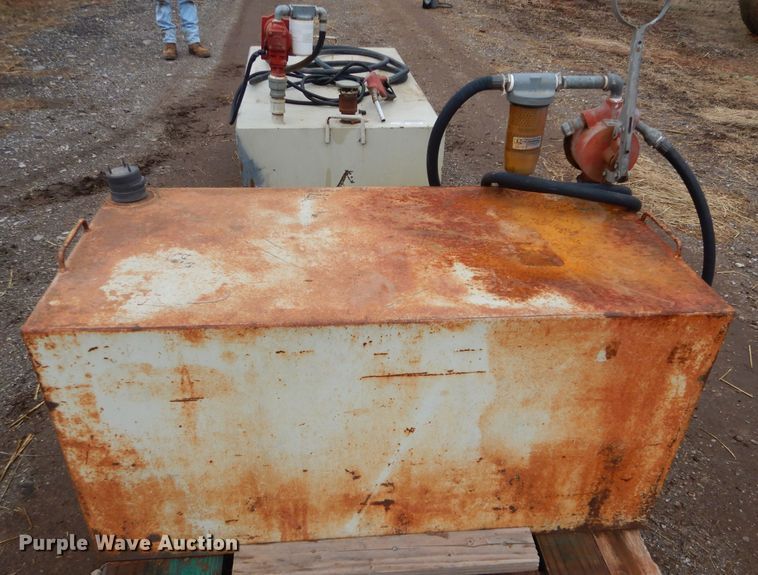image for item GE9065 (2) fuel tanks