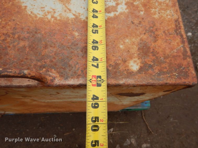 image for item GE9065 (2) fuel tanks