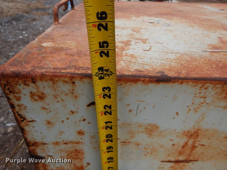 image for item GE9065 (2) fuel tanks