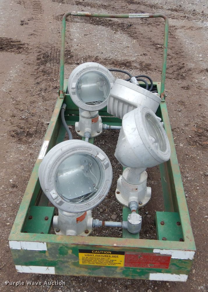 image for item GE9068 Explosion proof light cart