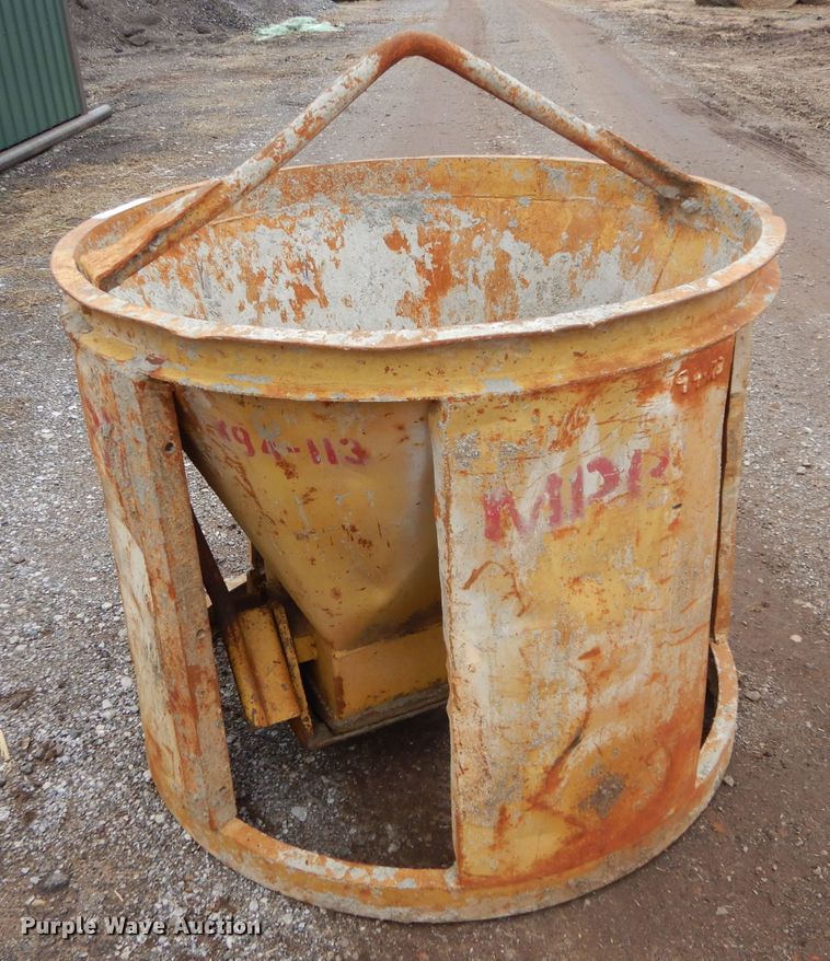 image for item GE9069 Concrete bucket