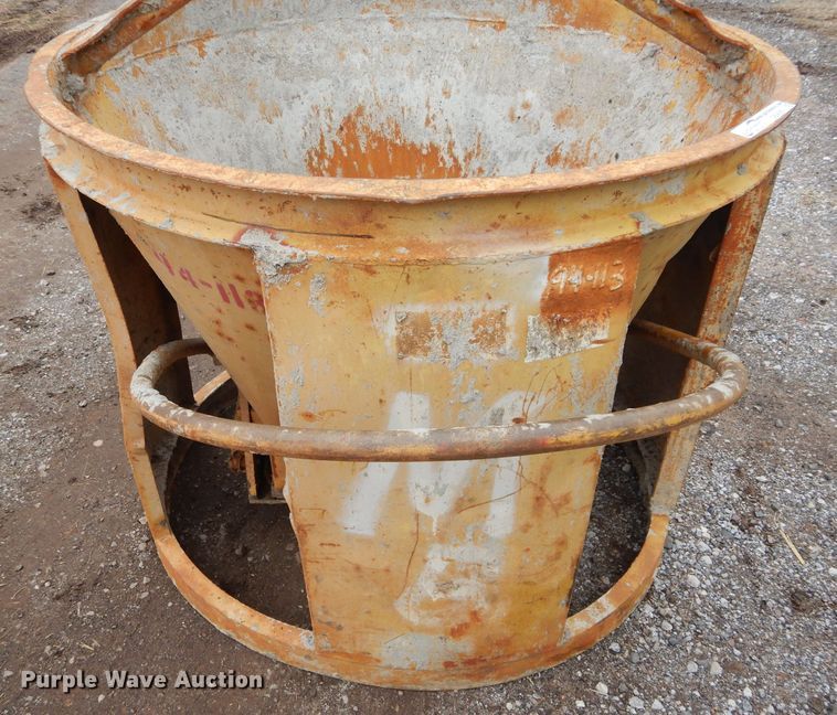 image for item GE9069 Concrete bucket