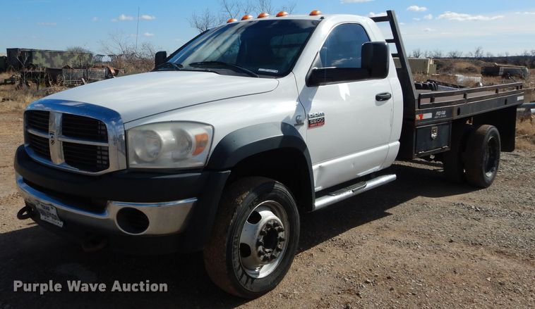 image for item GE9111 2008 Dodge Ram 5500 flatbed truck