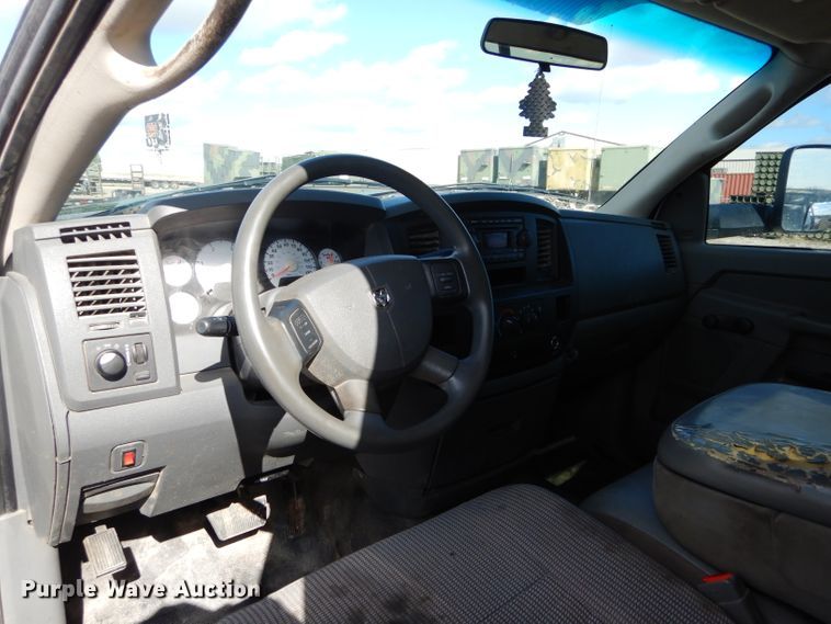 image for item GE9111 2008 Dodge Ram 5500 flatbed truck