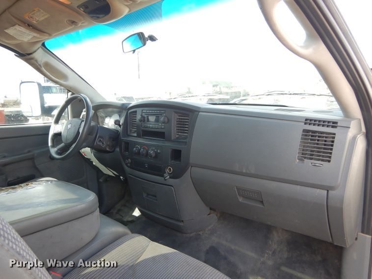 image for item GE9111 2008 Dodge Ram 5500 flatbed truck