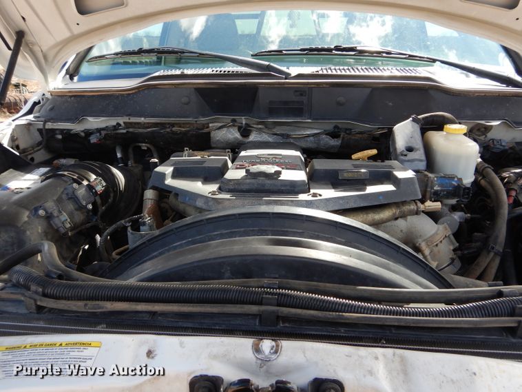 image for item GE9111 2008 Dodge Ram 5500 flatbed truck