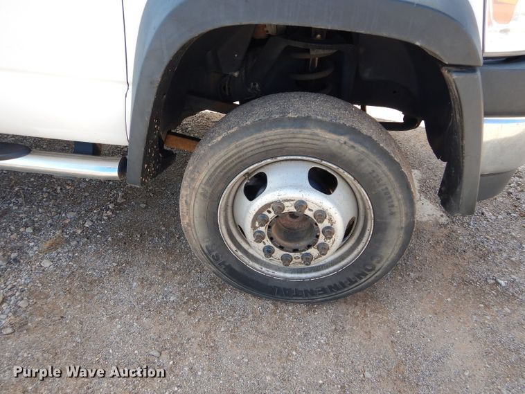 image for item GE9111 2008 Dodge Ram 5500 flatbed truck