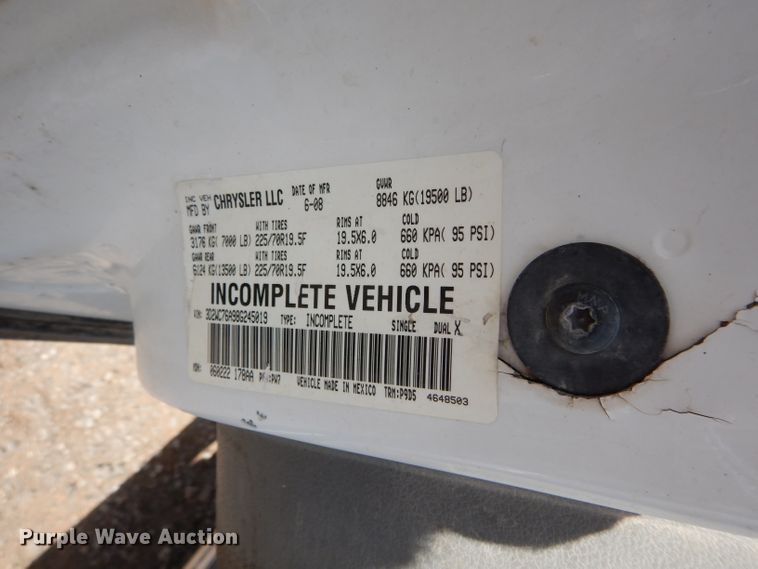 image for item GE9111 2008 Dodge Ram 5500 flatbed truck