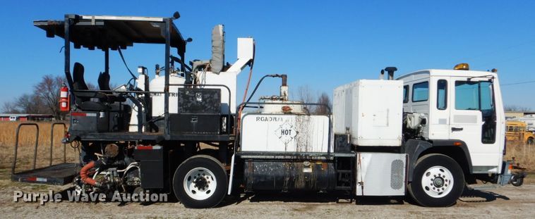 image for item GF9033 1997 Volvo FE paint striper truck