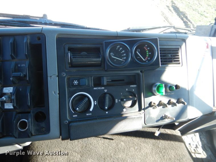 image for item GF9033 1997 Volvo FE paint striper truck