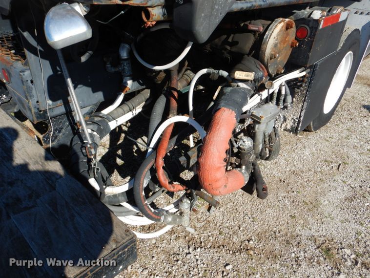 image for item GF9033 1997 Volvo FE paint striper truck