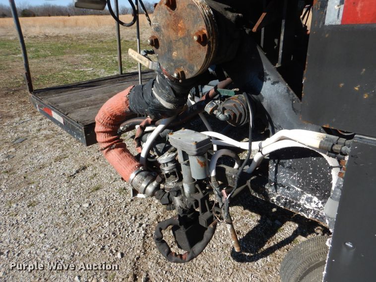 image for item GF9033 1997 Volvo FE paint striper truck