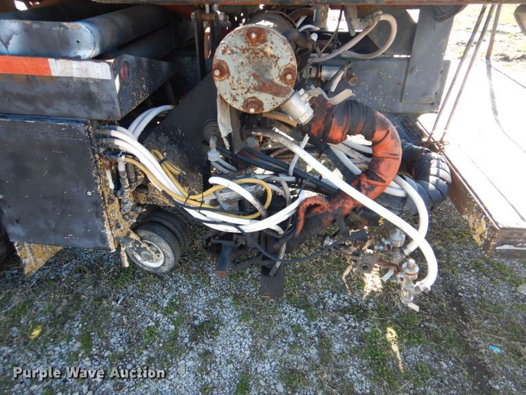 image for item GF9033 1997 Volvo FE paint striper truck