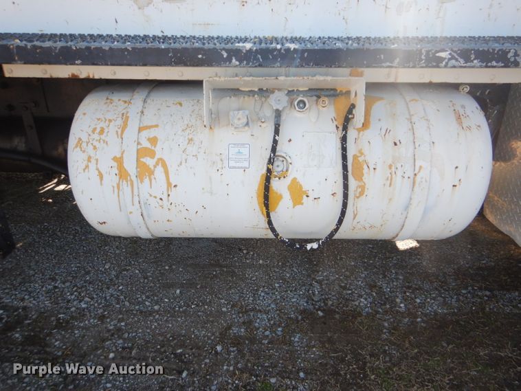 image for item GF9033 1997 Volvo FE paint striper truck