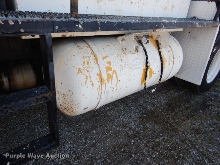 image for item GF9033 1997 Volvo FE paint striper truck