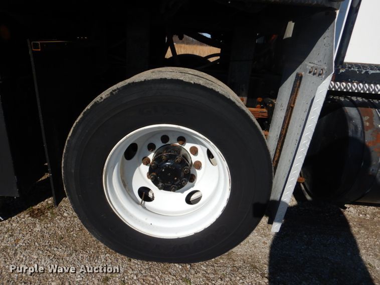 image for item GF9033 1997 Volvo FE paint striper truck