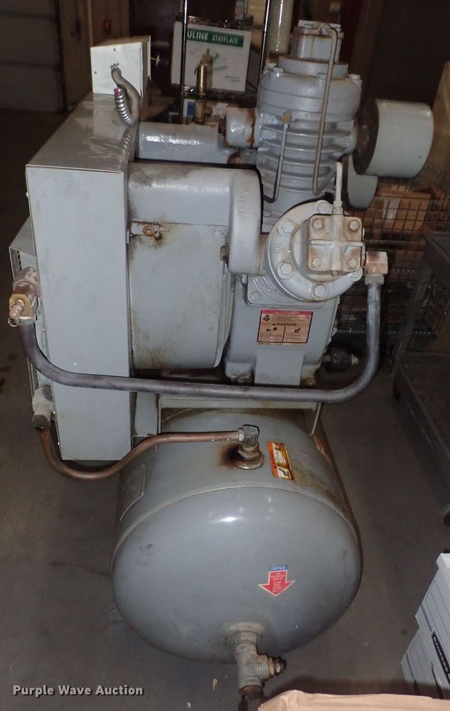 image for item GF9607 Ingersoll Rand T30 air compressor