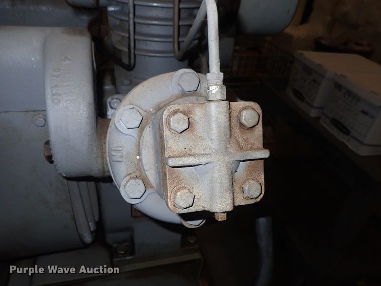 image for item GF9607 Ingersoll Rand T30 air compressor