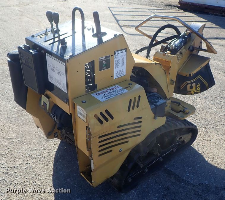 image for item GF9633 2013 Vermeer SC30TX stump grinder