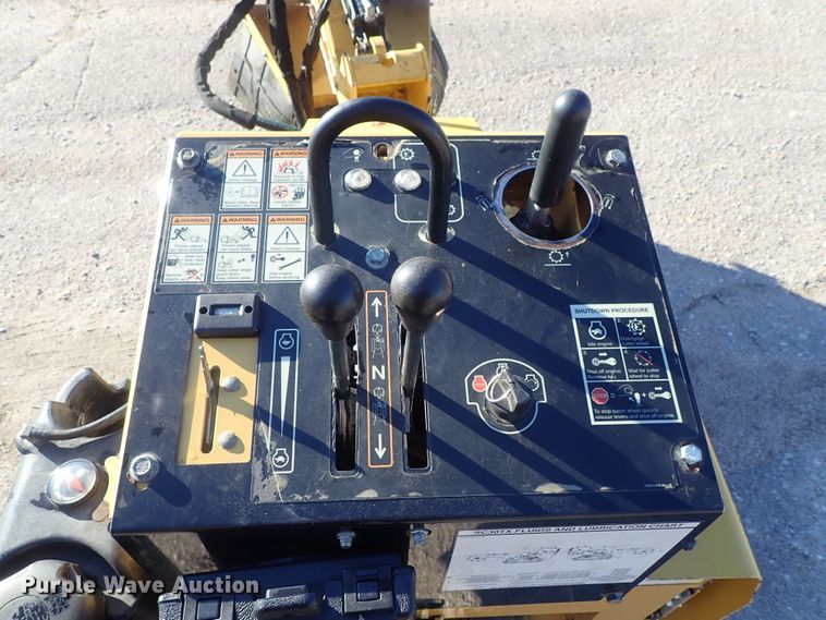 image for item GF9633 2013 Vermeer SC30TX stump grinder