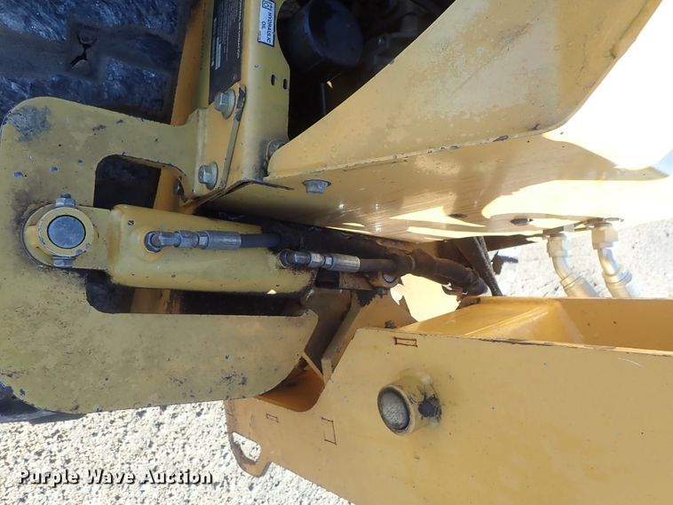 image for item GF9633 2013 Vermeer SC30TX stump grinder