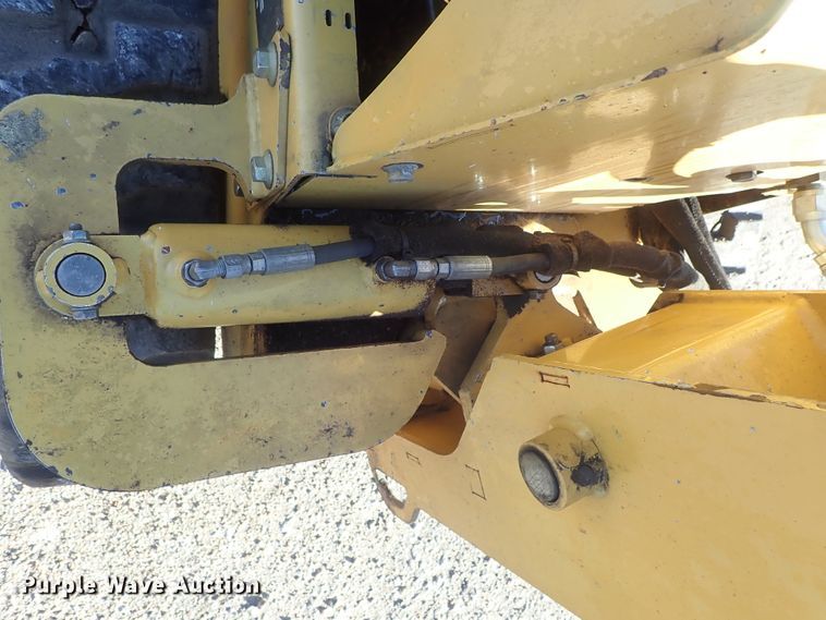 image for item GF9633 2013 Vermeer SC30TX stump grinder