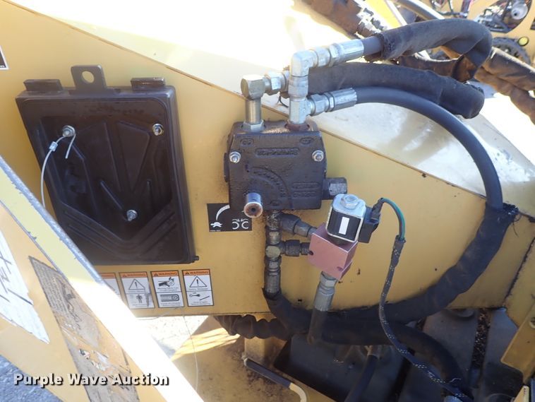 image for item GF9634 2005 Vermeer BC625A wood chipper