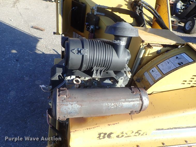 image for item GF9634 2005 Vermeer BC625A wood chipper