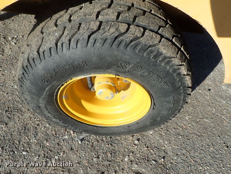 image for item GF9634 2005 Vermeer BC625A wood chipper