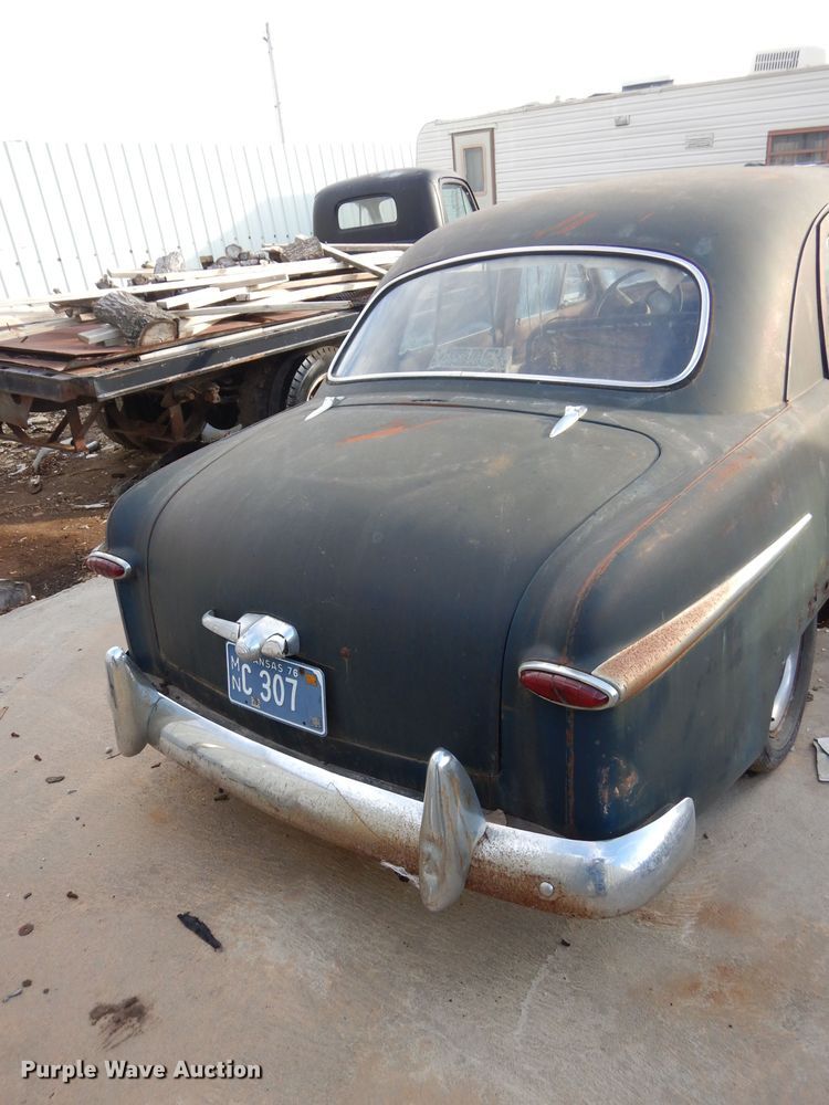 image for item GF9985 1949 Ford sedan