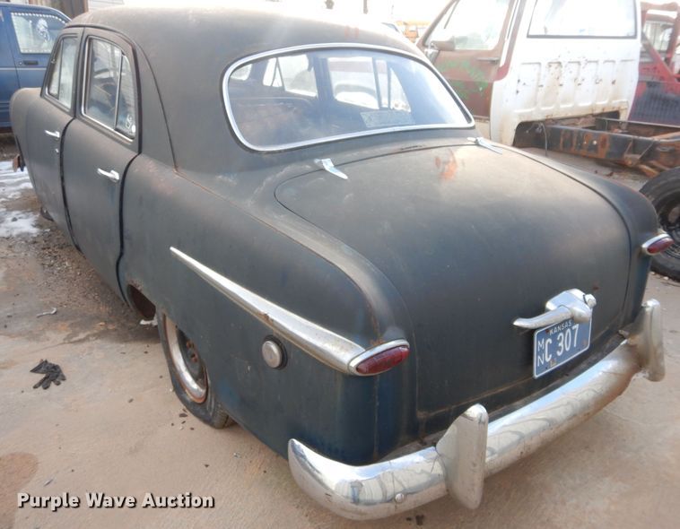 image for item GF9985 1949 Ford sedan