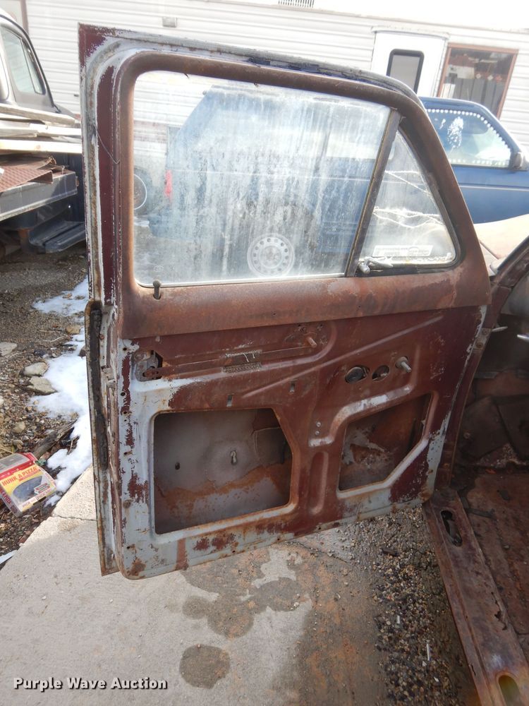 image for item GF9985 1949 Ford sedan