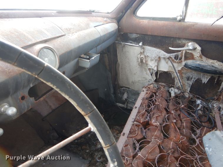 image for item GF9985 1949 Ford sedan