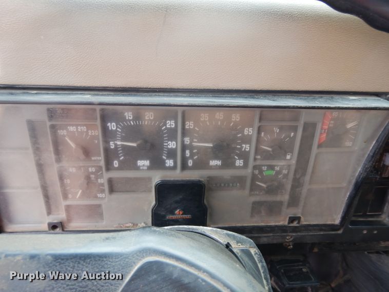 image for item BF9972 1995 International 4900 dump truck