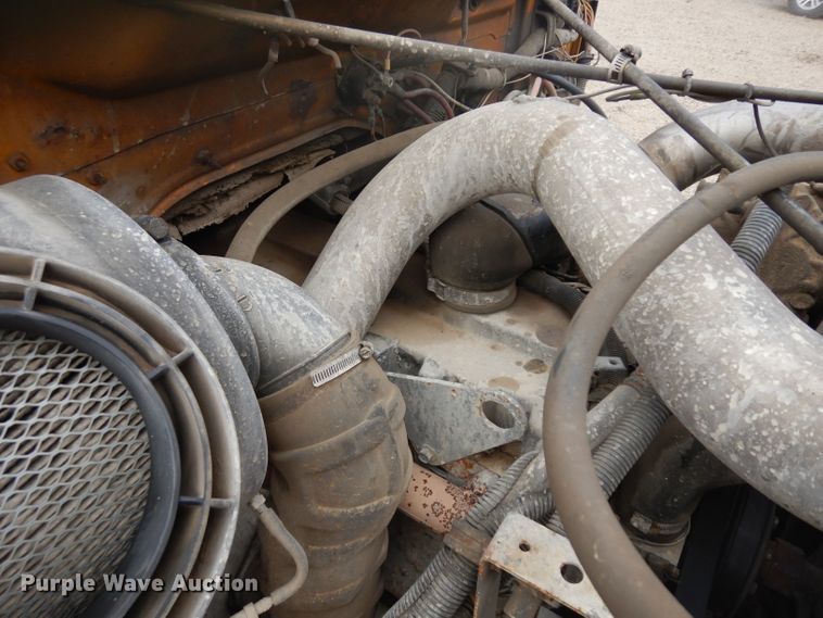 image for item BF9972 1995 International 4900 dump truck