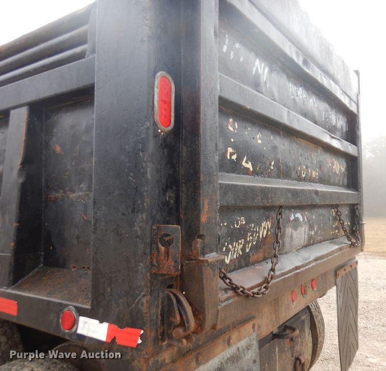 image for item BF9972 1995 International 4900 dump truck