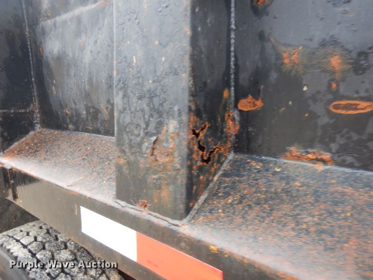 image for item BF9972 1995 International 4900 dump truck