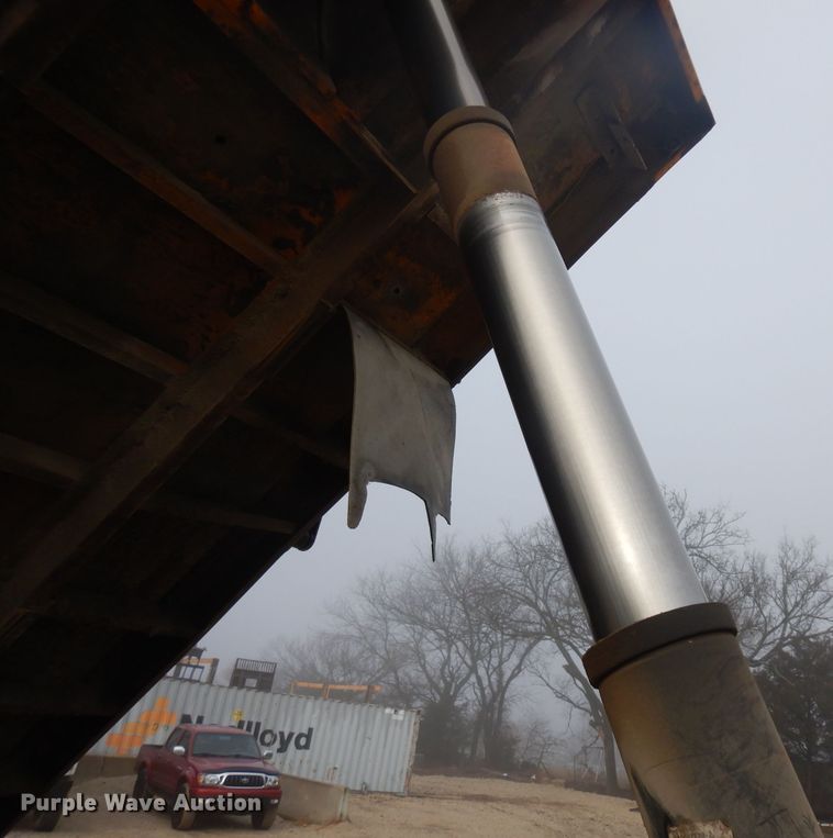 image for item BF9972 1995 International 4900 dump truck