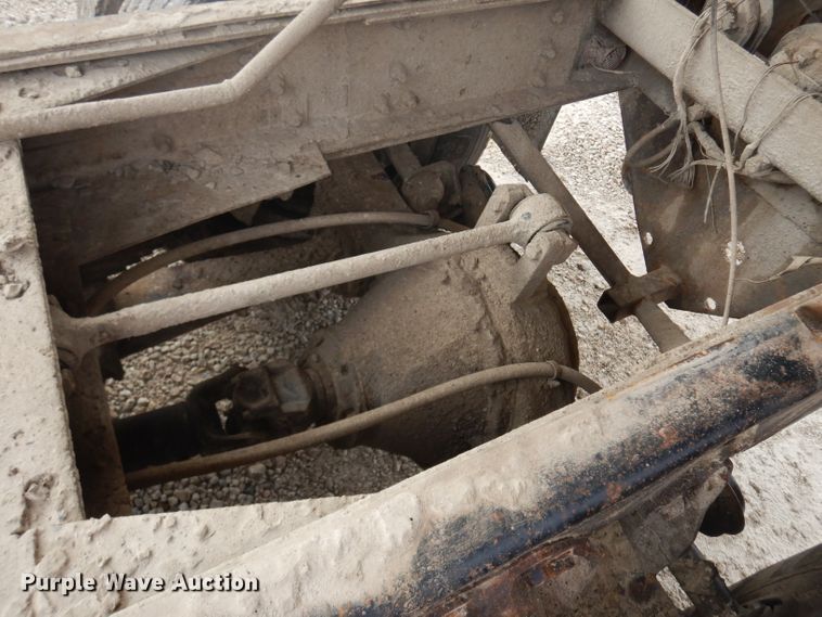 image for item BF9972 1995 International 4900 dump truck