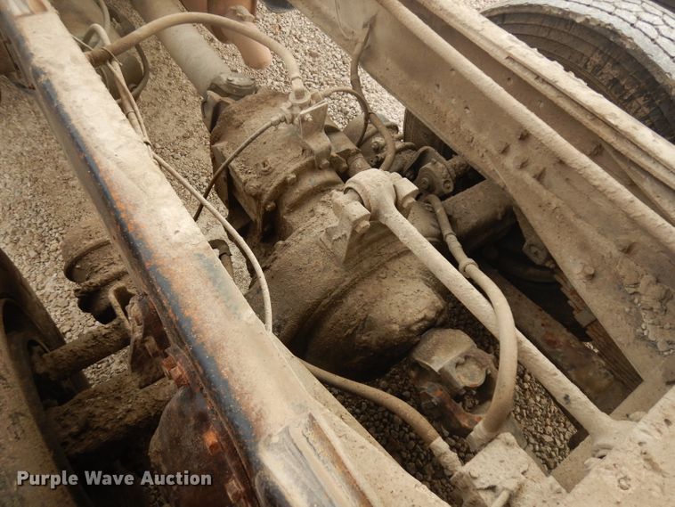 image for item BF9972 1995 International 4900 dump truck