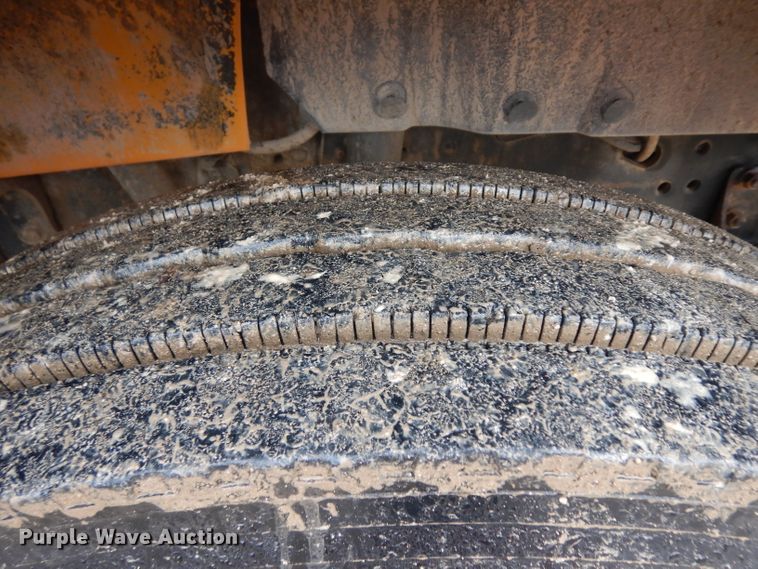 image for item BF9972 1995 International 4900 dump truck