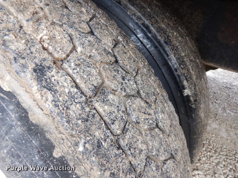 image for item BF9972 1995 International 4900 dump truck