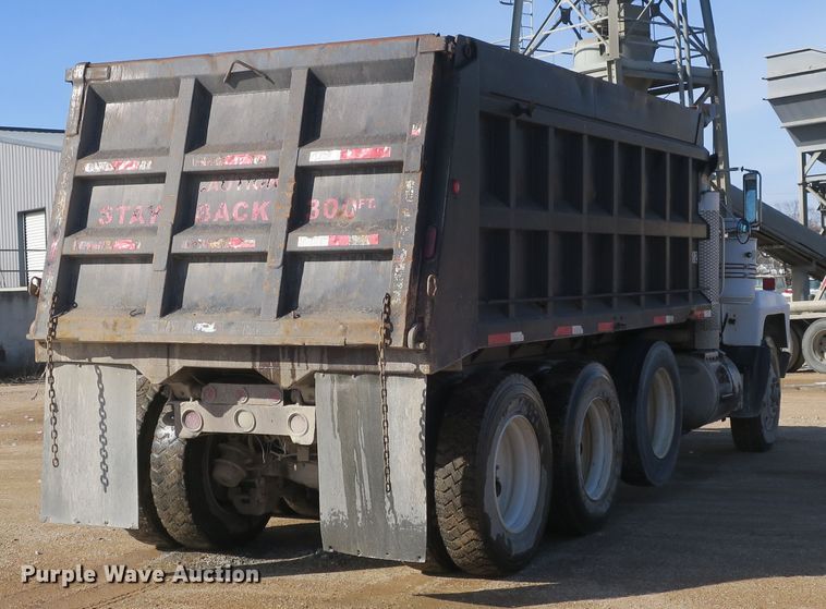 image for item DB10053 1999 Mack RD690S dump truck