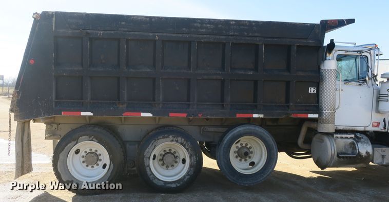 image for item DB10053 1999 Mack RD690S dump truck