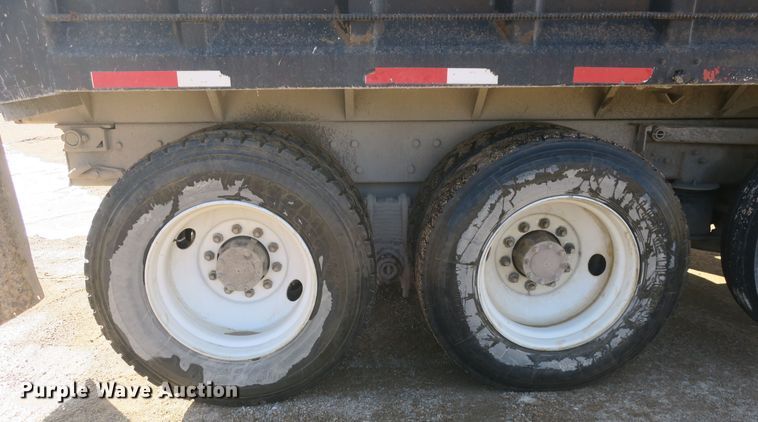 image for item DB10053 1999 Mack RD690S dump truck