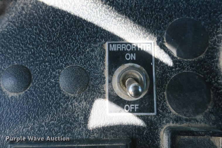 image for item DB10053 1999 Mack RD690S dump truck